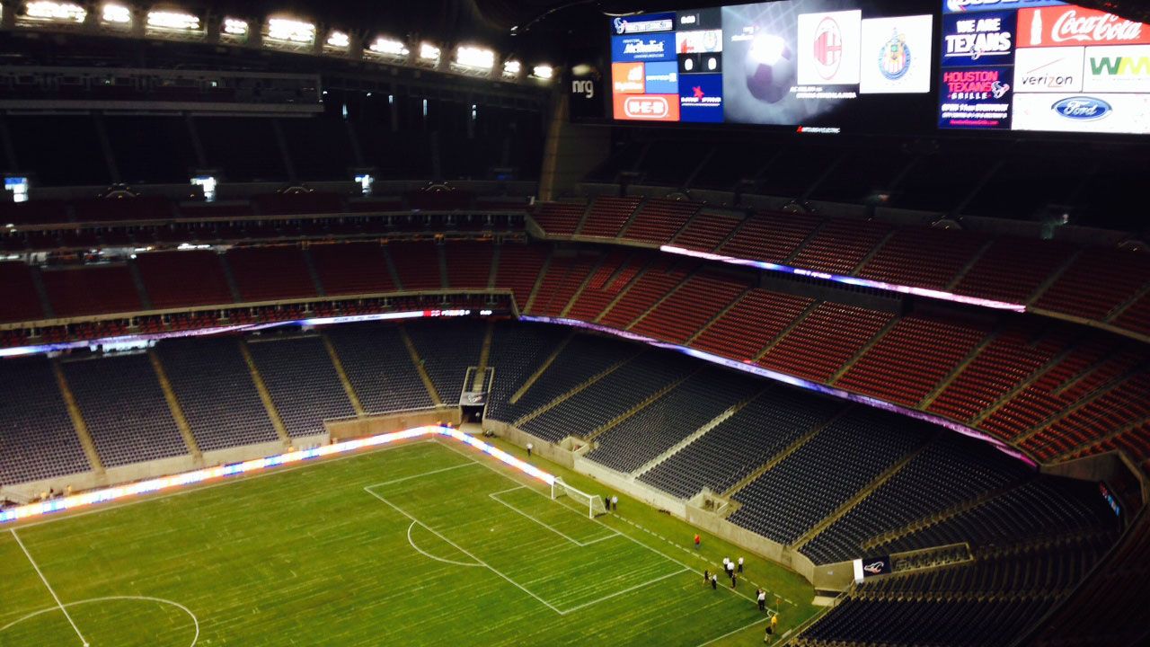 Chivas vs. Mil�n