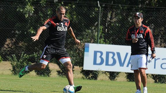 Jonatan Maidana se queda en River