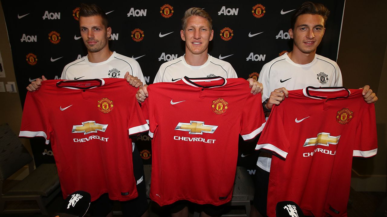 Morgan Schneiderlin, Bastian Schweinsteiger y Matteo Darmian