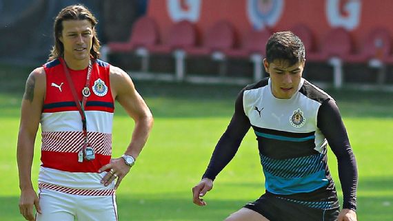 Michael Pérez asegura que Chivas se debe acostumbrar a ganar