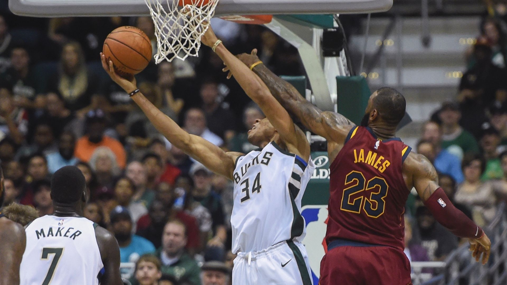 James and Korver heat up from 3, Cavs beat Bucks 116-97