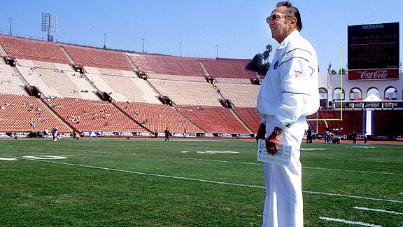 Raiders lose in L.A. again, 20 years after the NFL blocked Al Davis' Inglewood stadium project
