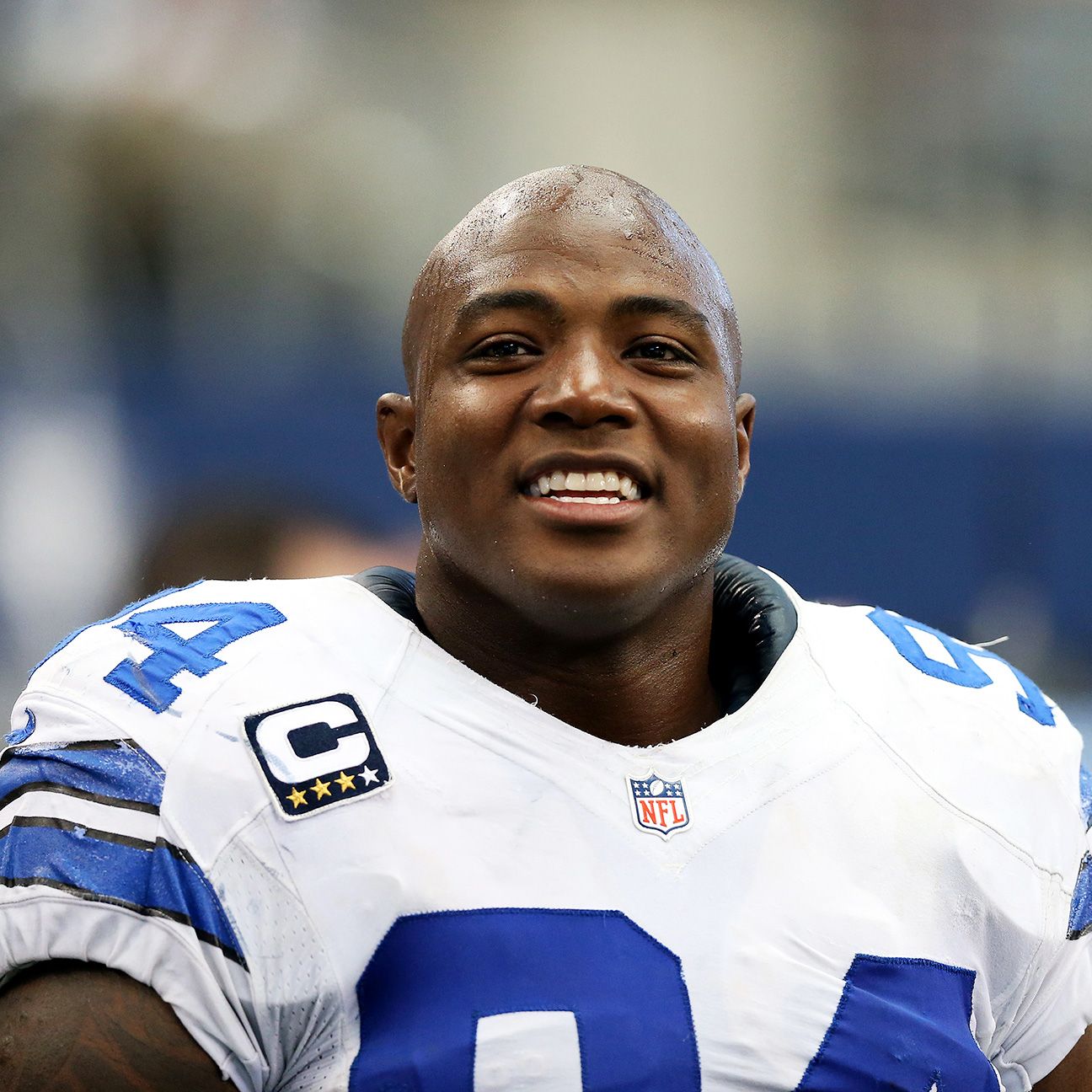 DeMarcus Ware of Dallas Cowboys to have surgery on right elbow