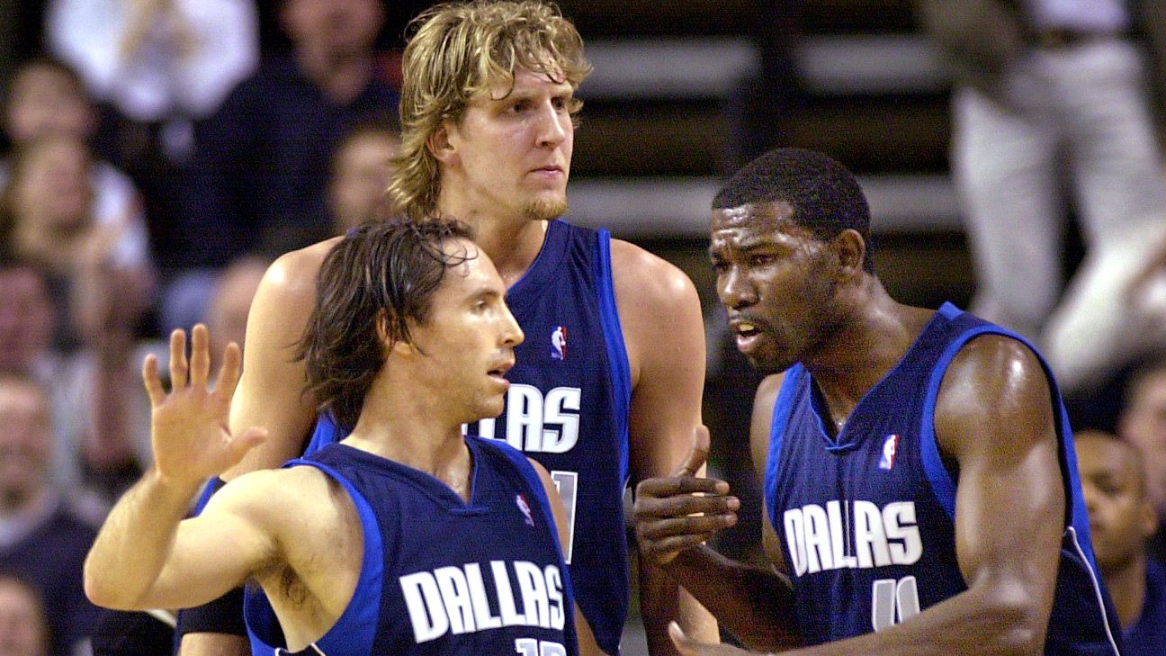 「Michael Finley Dirk Nowitzki Steve Nash」的圖片搜尋結果