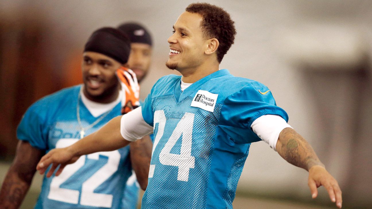 Panthers bring CB Finnegan out of retirement