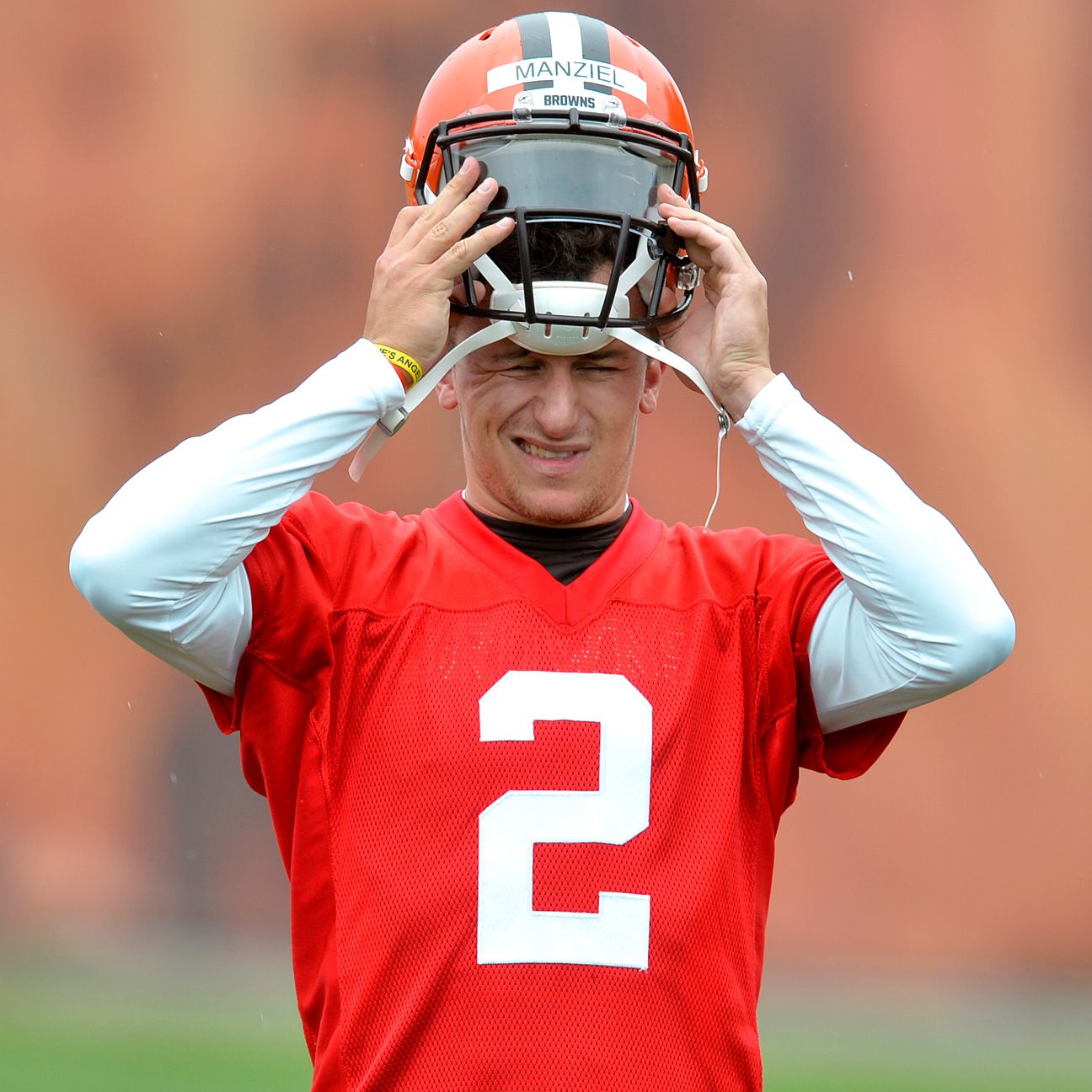 What's trending in the NFL: Johnny Manziel in the news -- again