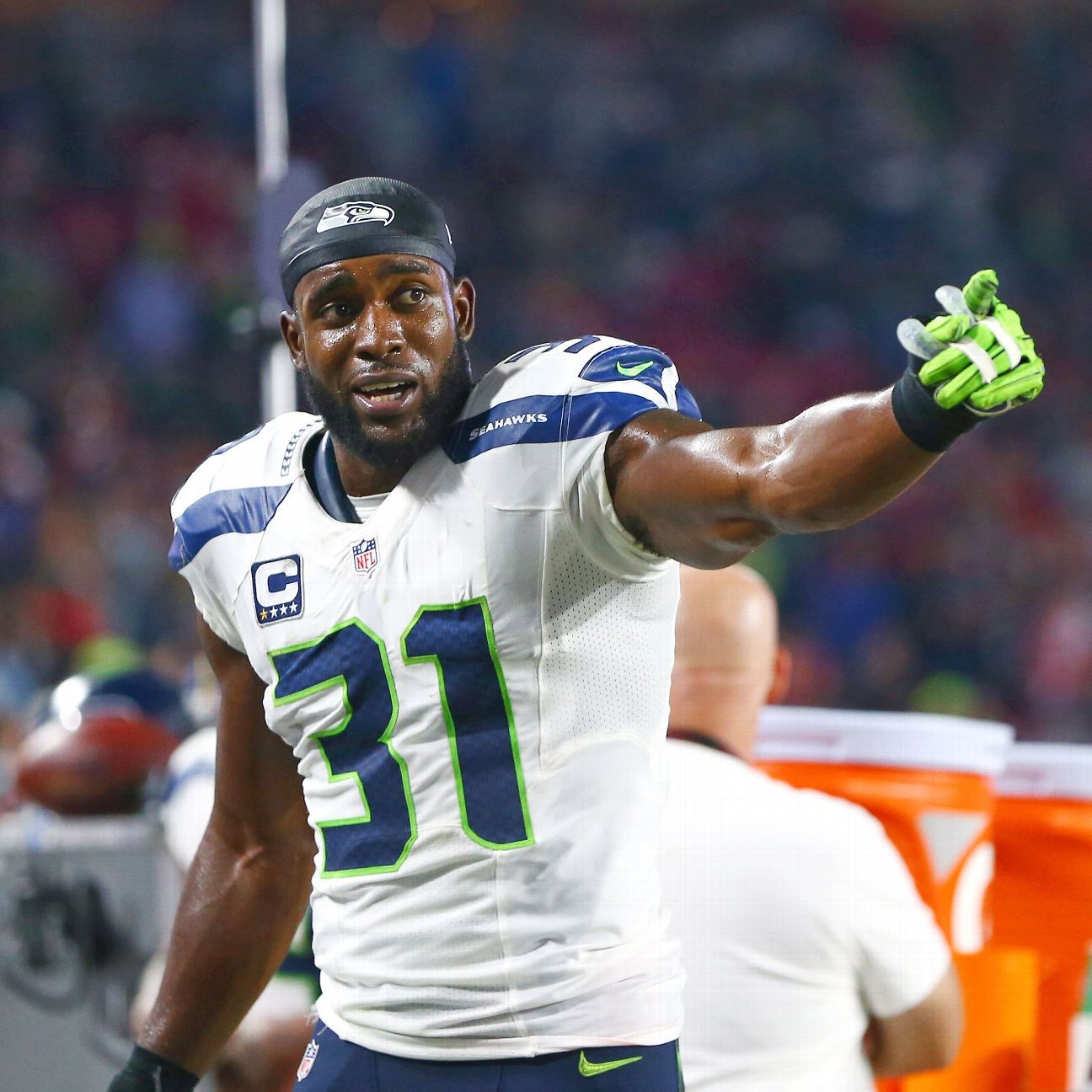 Seattle activates Chancellor ahead of Bears game