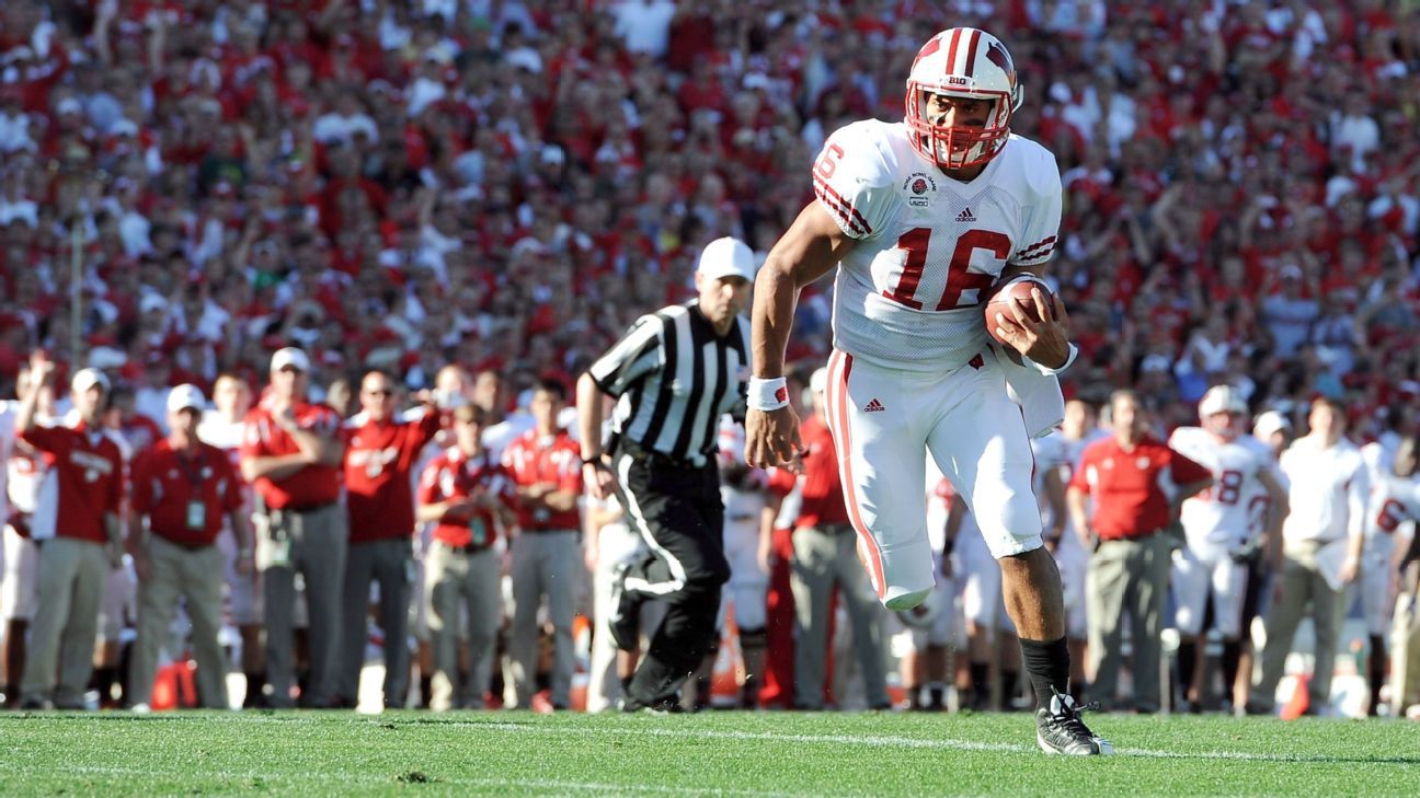 Seahawks QB Wilson to address Wisconsin grads