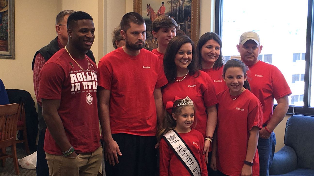 Kenyan Drake makes impactful pre-draft visit, sees injured Alabama fan