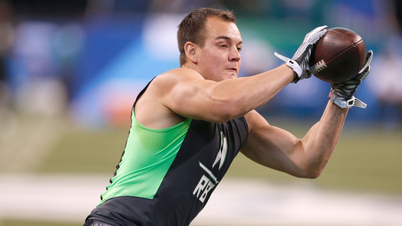 Baby Gronk agrees as FA with hometown Bills