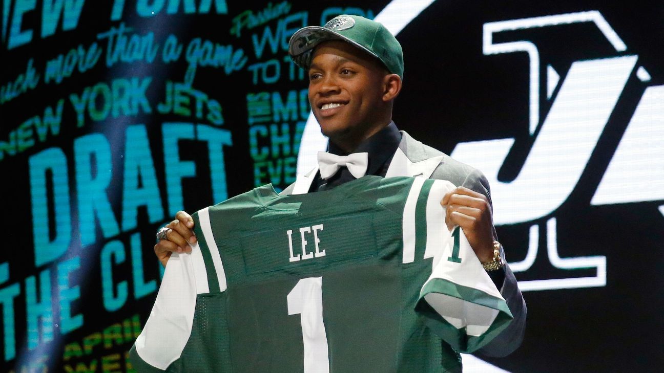 Jets rookie Darron Lee has new manager -- his mom, who quits TV job