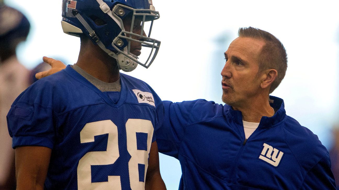 Eli Apple covers Odell Beckham Jr. at the start of Giants OTAs