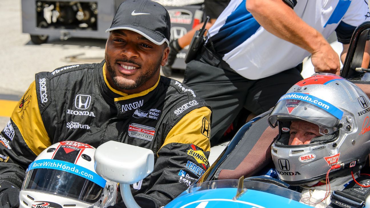 Packers thrill-seeker Jayrone Elliott rides at 220 mph with Mario Andretti