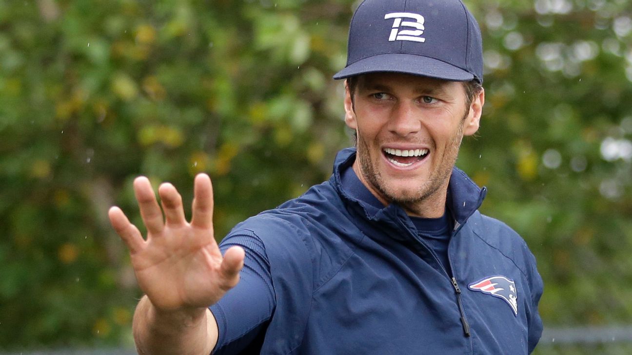 Tom Brady says it's amazing to watch how the New England Patriots respond to adversity