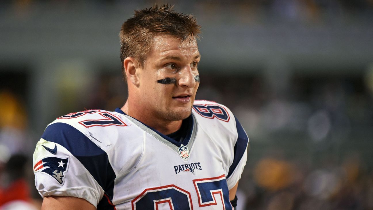 Rob Gronkowski does his best Jon Bon Jovi impersonation for Madden NFL 17