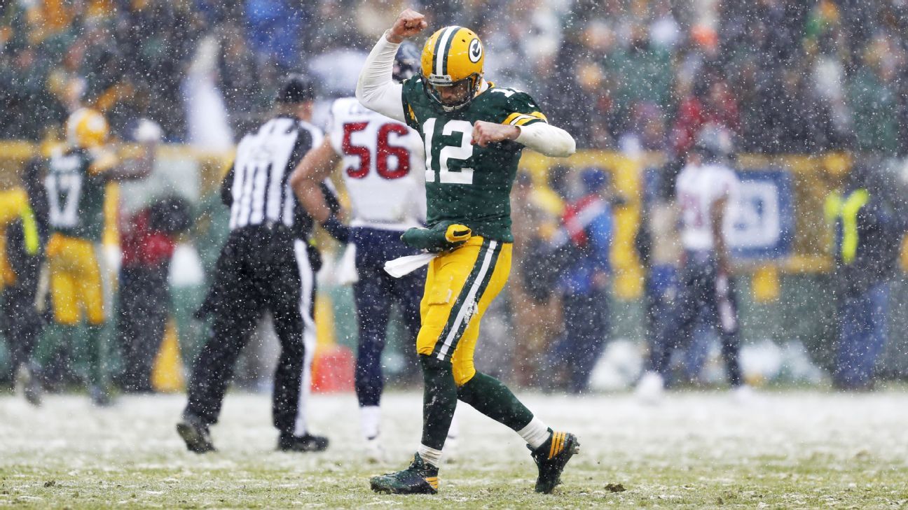 Packers keep season alive with 98-yard drive in the snow to beat the Texans