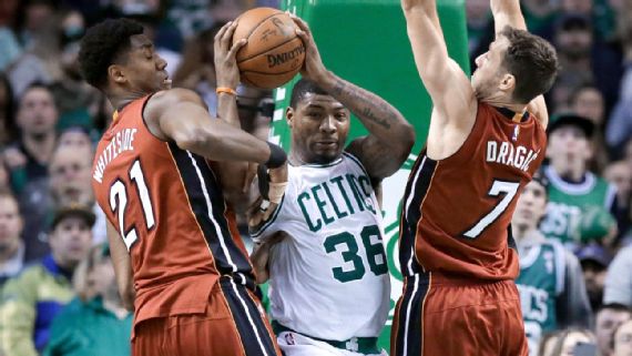 Shots aren't falling but Marcus Smart still impacts winning for Celtics I?img=%2Fphoto%2F2017%2F0326%2Fr194118_1296x729_16%2D9