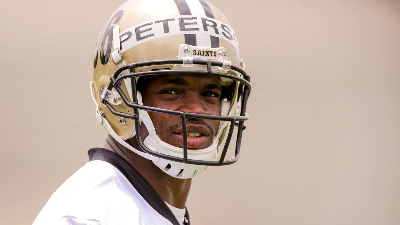 Yes, Adrian Peterson can catch the ball