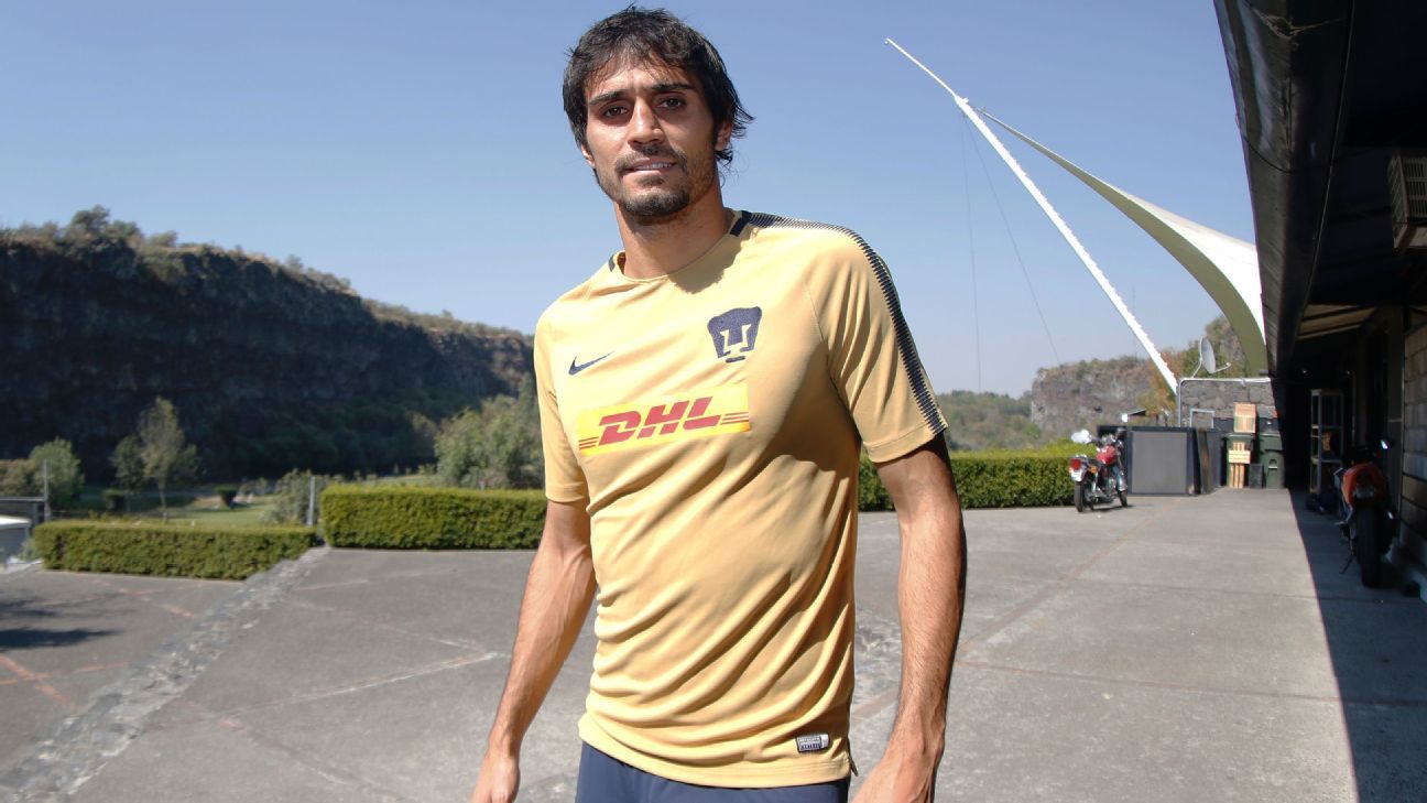 Alejandro Arribas deja de lado críticas por su salida a Pumas
