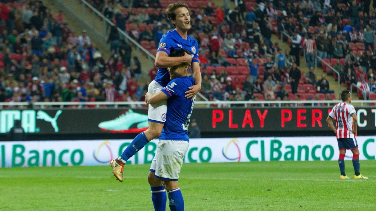 El Pulso: Cruz Azul, el 'toro dormido' que Caixinha quiere despertar