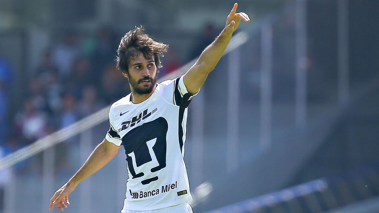 Alejandro Arribas se estrena como goleador con Pumas