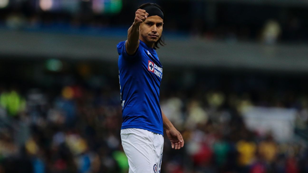 Gerardo Flores de porrista a pilar de Caixinha en un año