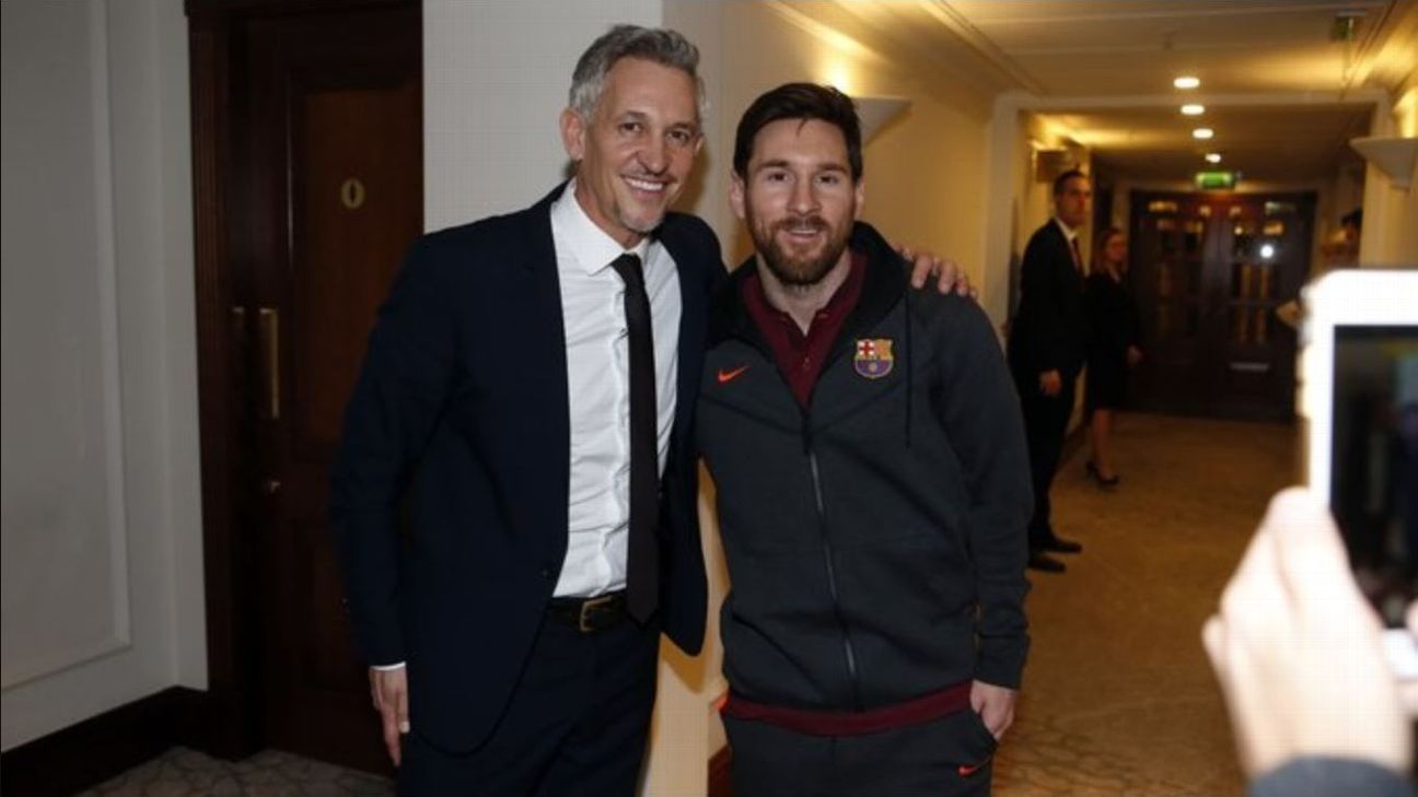 Gary Lineker and sons meet Barcelona's Lionel Messi, Luis Suarez