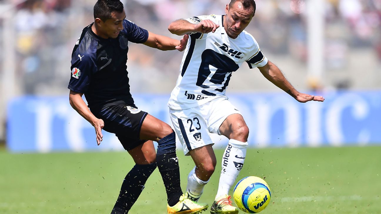 El volante de Pumas, Marcelo Díaz, pide paridad a los árbitros