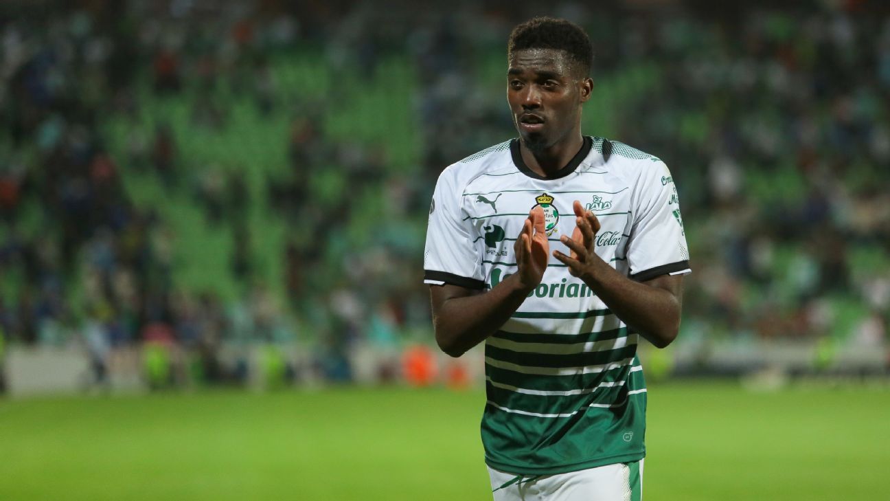 Djaniny Tavares mantiene el liderato de goleo en México