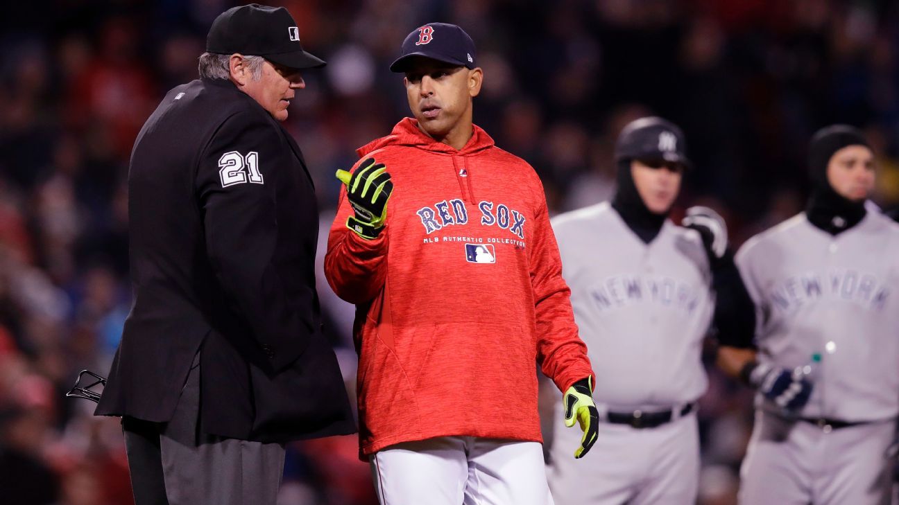 Coach Phil Nevin, de Yankees, dice que gesto de manager Alex Cora, Medias Rojas, fue 'poco profesional
