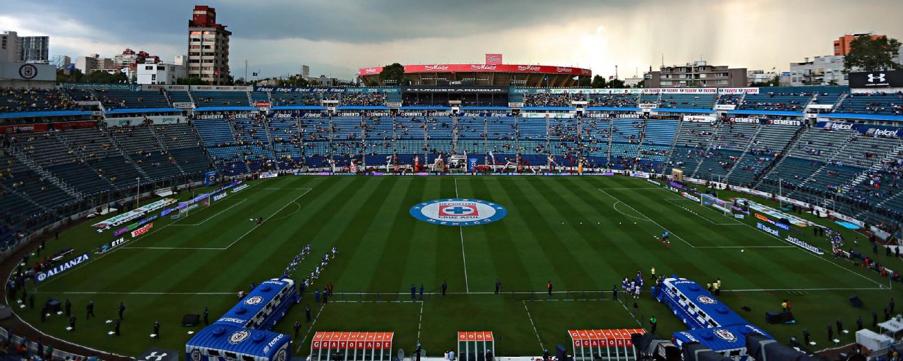 Cruz Azul lanza parche conmemorativo del Estadio Azul