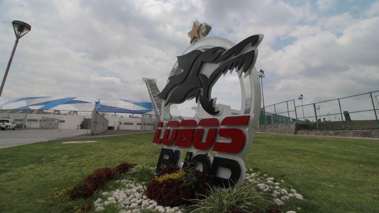 Denuncian formalmente a rector de la BUAP por desvío de más de 400 millones a Lobos