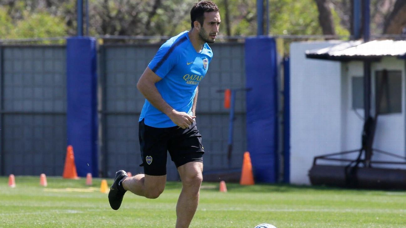 Boca rechazó la primera oferta por Izquierdoz, pero el futuro del defensor es incierto