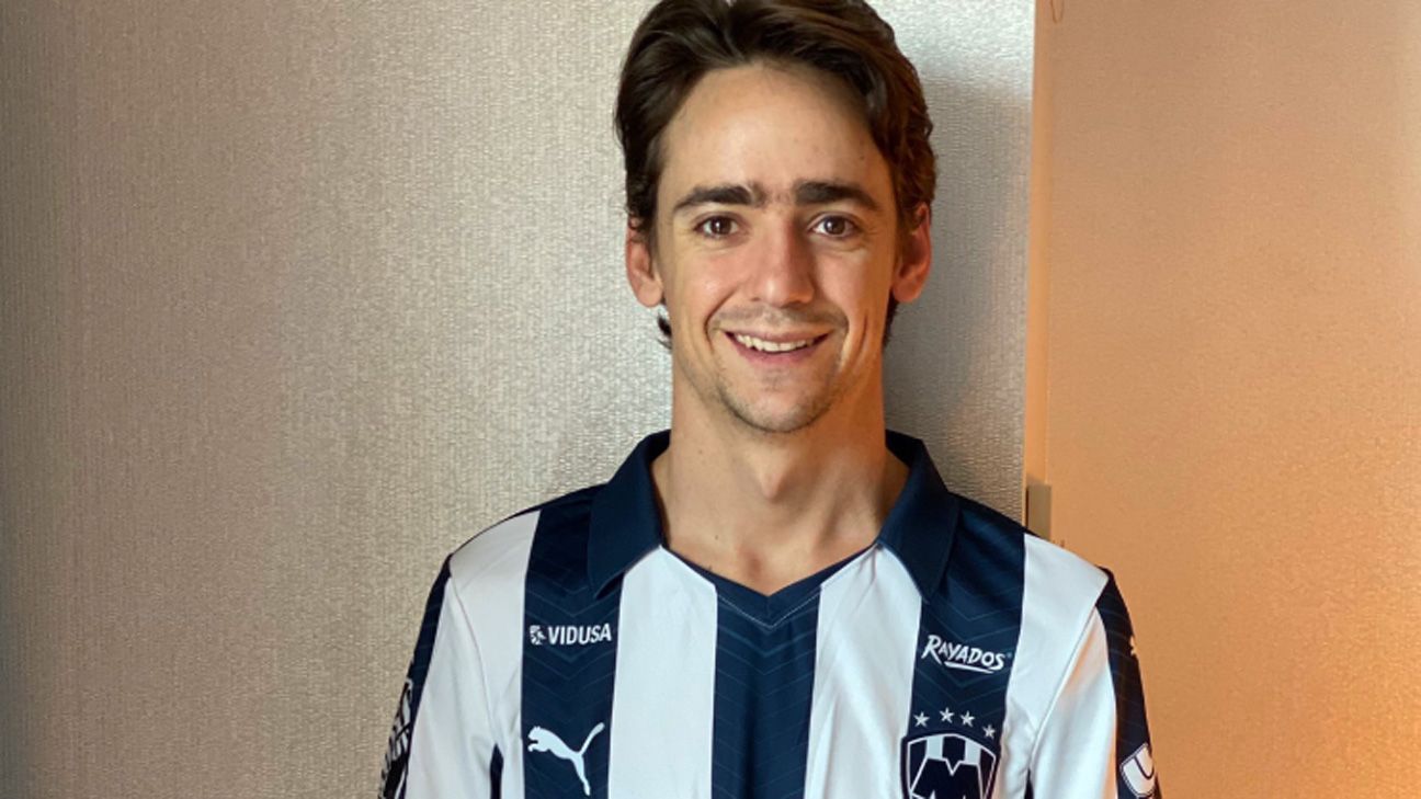 Aficionados trollean a Esteban Gutiérrez y le piden a Rayados que le mande el jersey del Mundialito