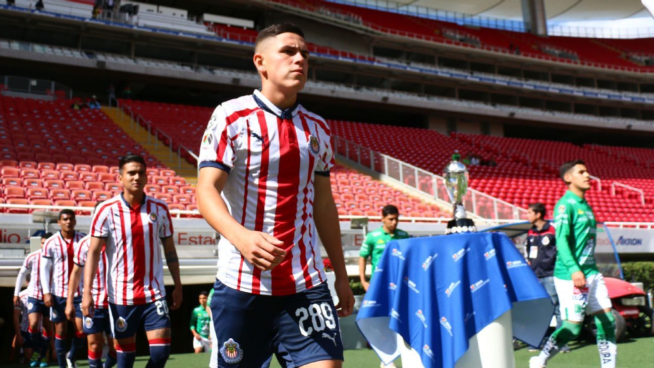Eduardo Torres, juvenil de Chivas, se fractura en partido amistoso ante Tampico