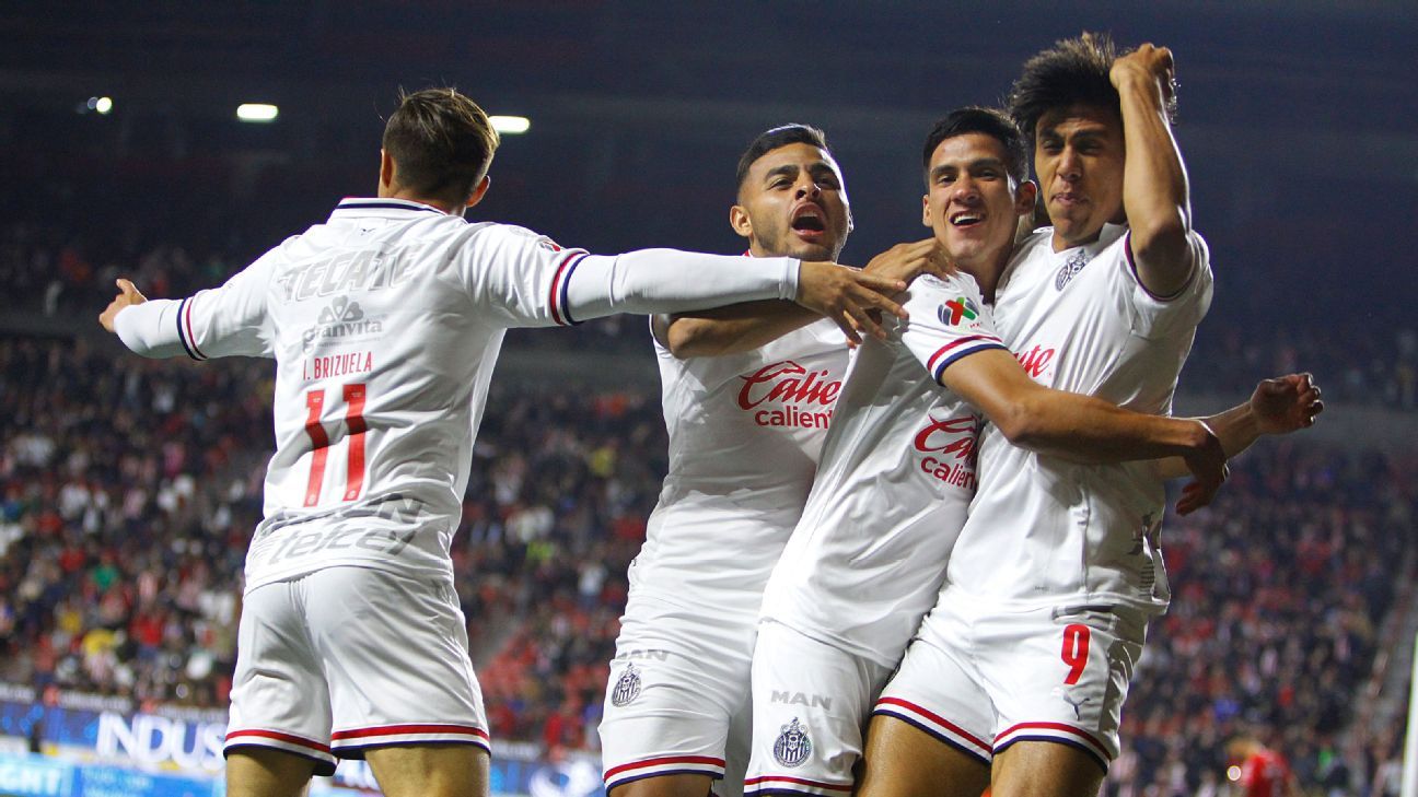 Antuna y Macías responden a la confianza y quitan presión a Tena