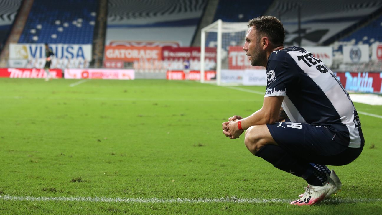 Miguel Layún y la disyuntiva de ser valioso en San José o apostar por ganar la titularidad en Monterrey