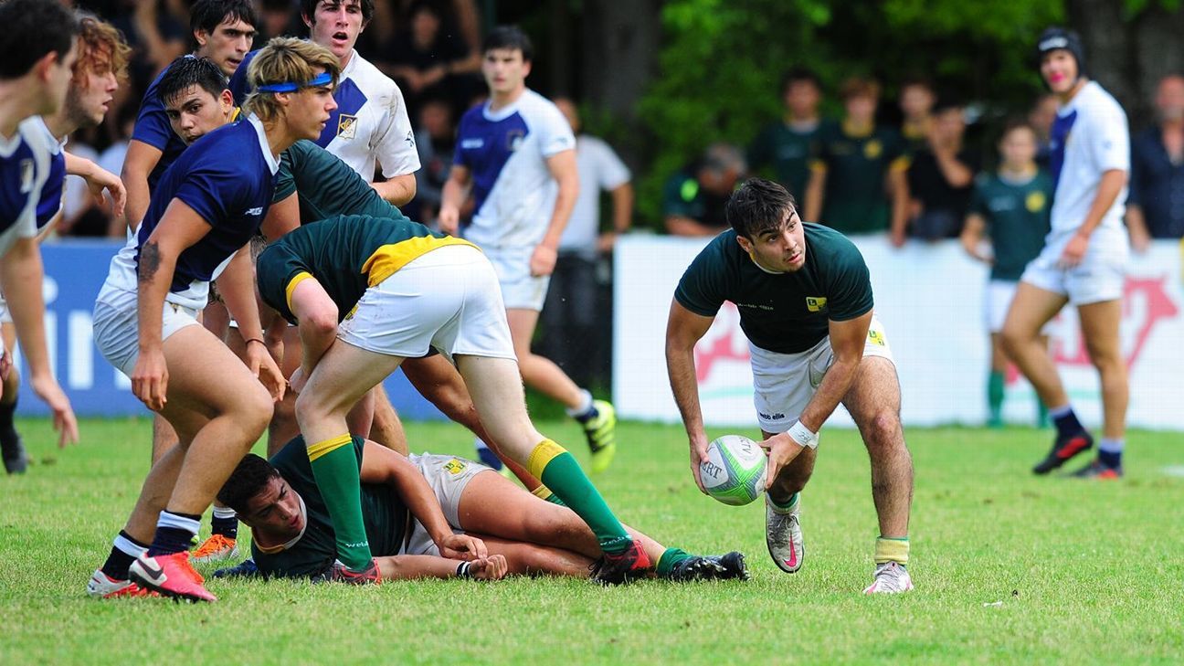 Galera de fotos de la victoria de Champagnat sobre Los Tilos en Menores de 18