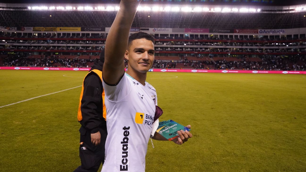 Estaban Paz le responde a Alexander Alvarado