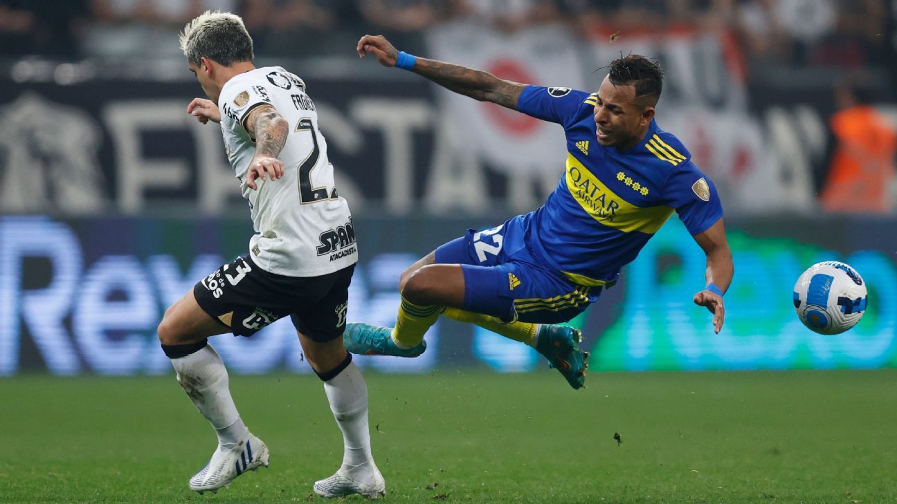 El partido del 'refuerzo': Villa fue de menos a más