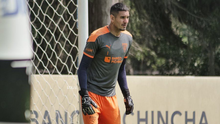 Richard Cabezas y el parte médico de Liga Quito