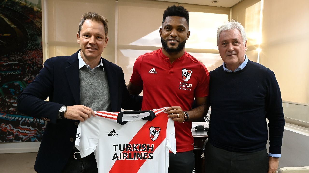 River Plate ficha al colombiano Miguel Ángel Borja