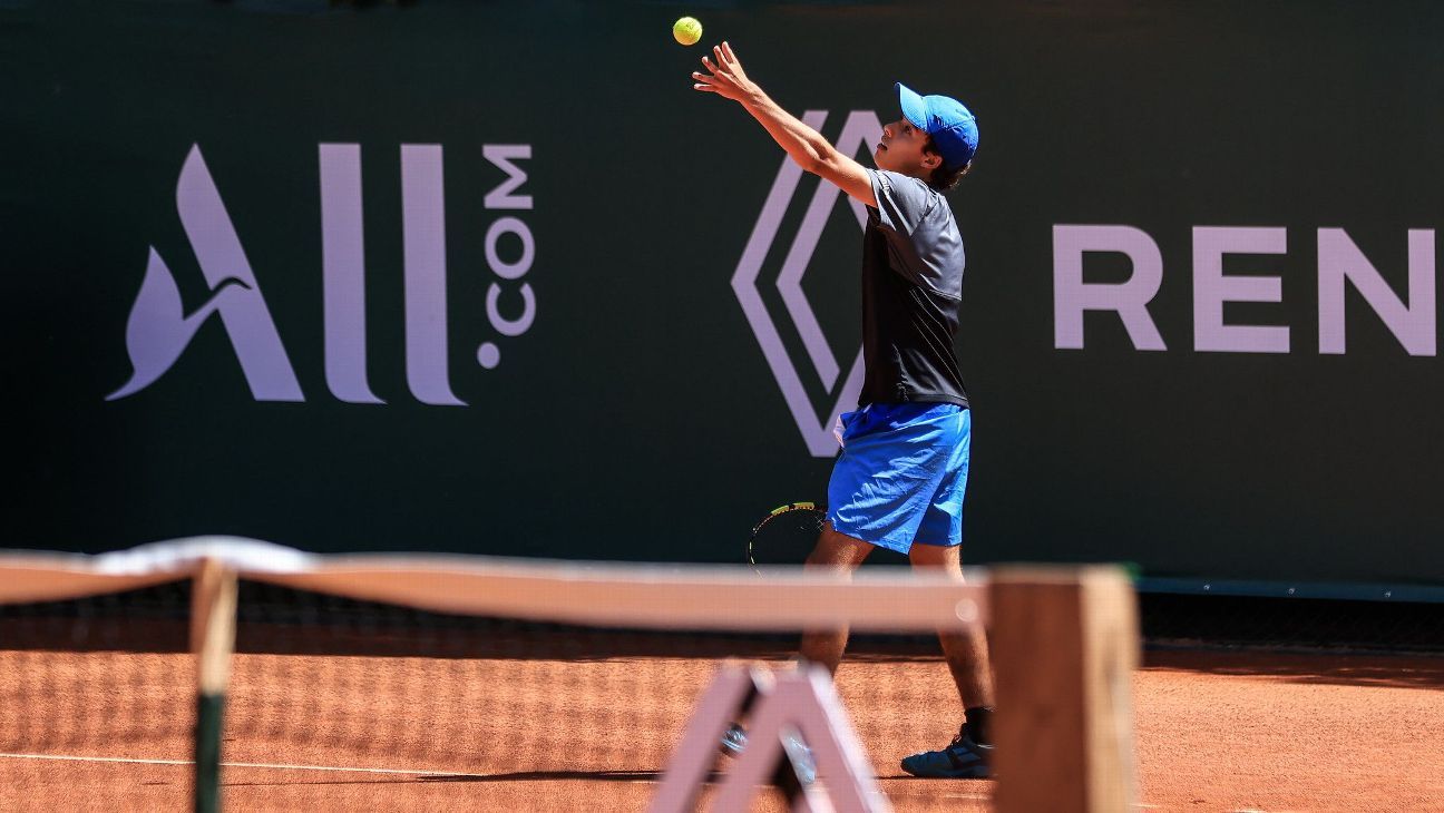 Alejandro Arcila, título e invitación para Roland Garros Junior