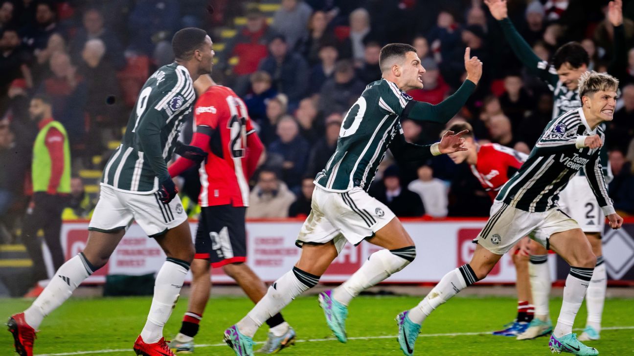 El espíritu de Bobby Charlton impulsa al Manchester United - ESPN