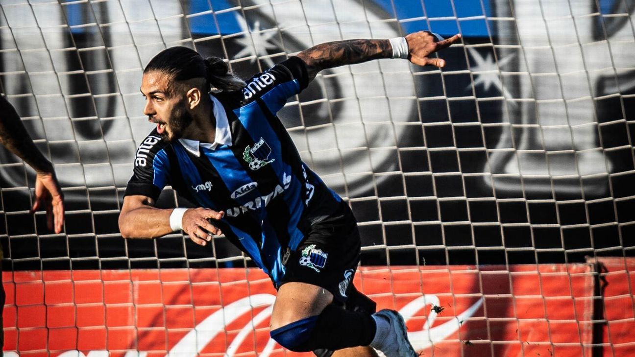 Liverpool arrasó con los Premios AUF del último mes del año - ESPN