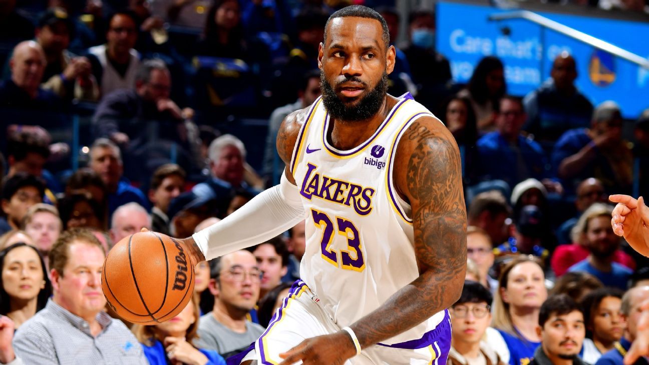 Lakers' LeBron James to sit out vs. Bucks with ankle injury - ESPN