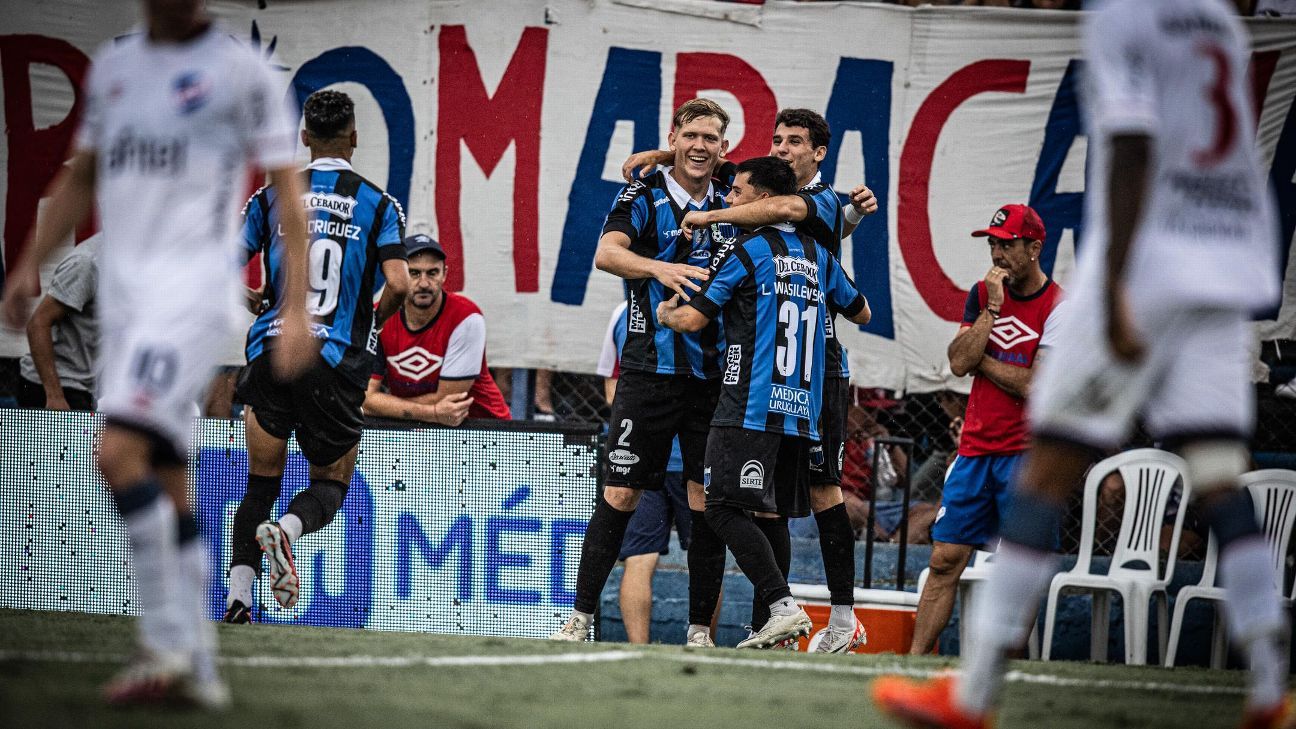 Ignacio Rodríguez y Franco Nicola tras el triunfo ante Nacional: 