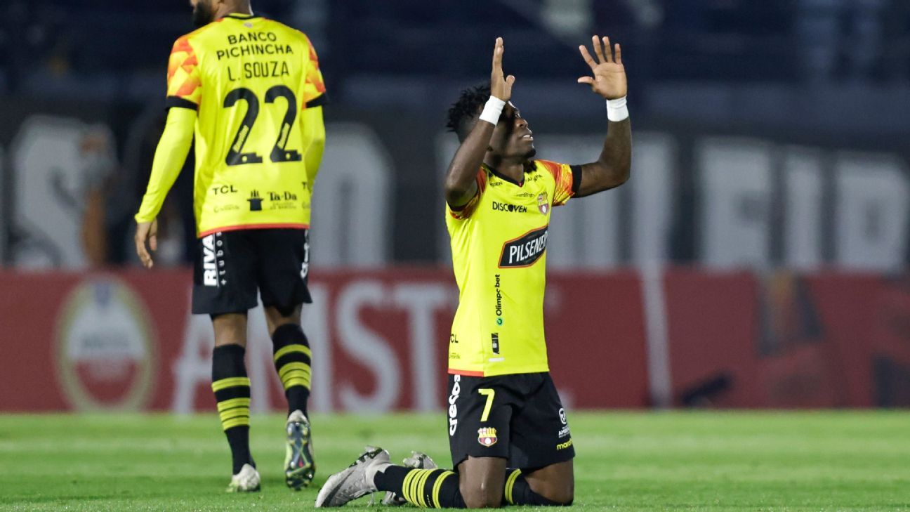 Adonis Preciado abrió el marcador para Barcelona SC ante Bragantino - ESPN