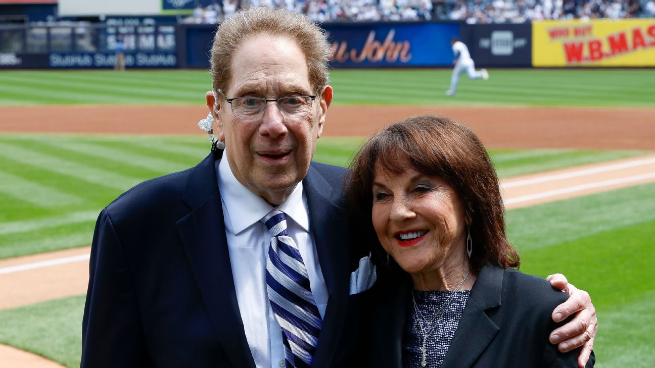 John Sterling back in Yankees' radio booth 5 months after retiring - ESPN