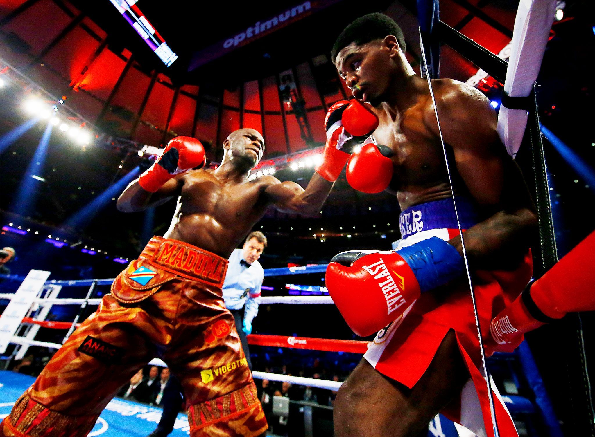 Ghislain Maduma, Maurice Hooker